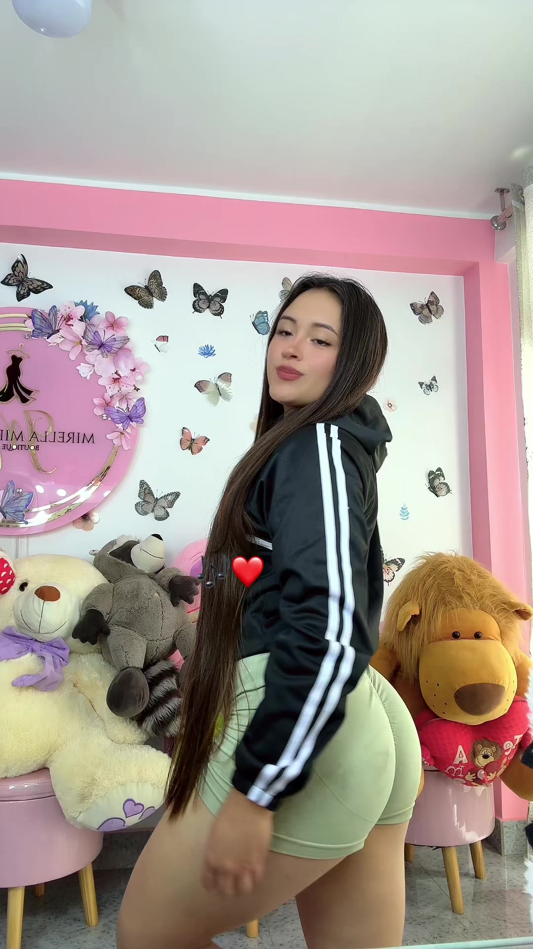 @Mirella Miranda