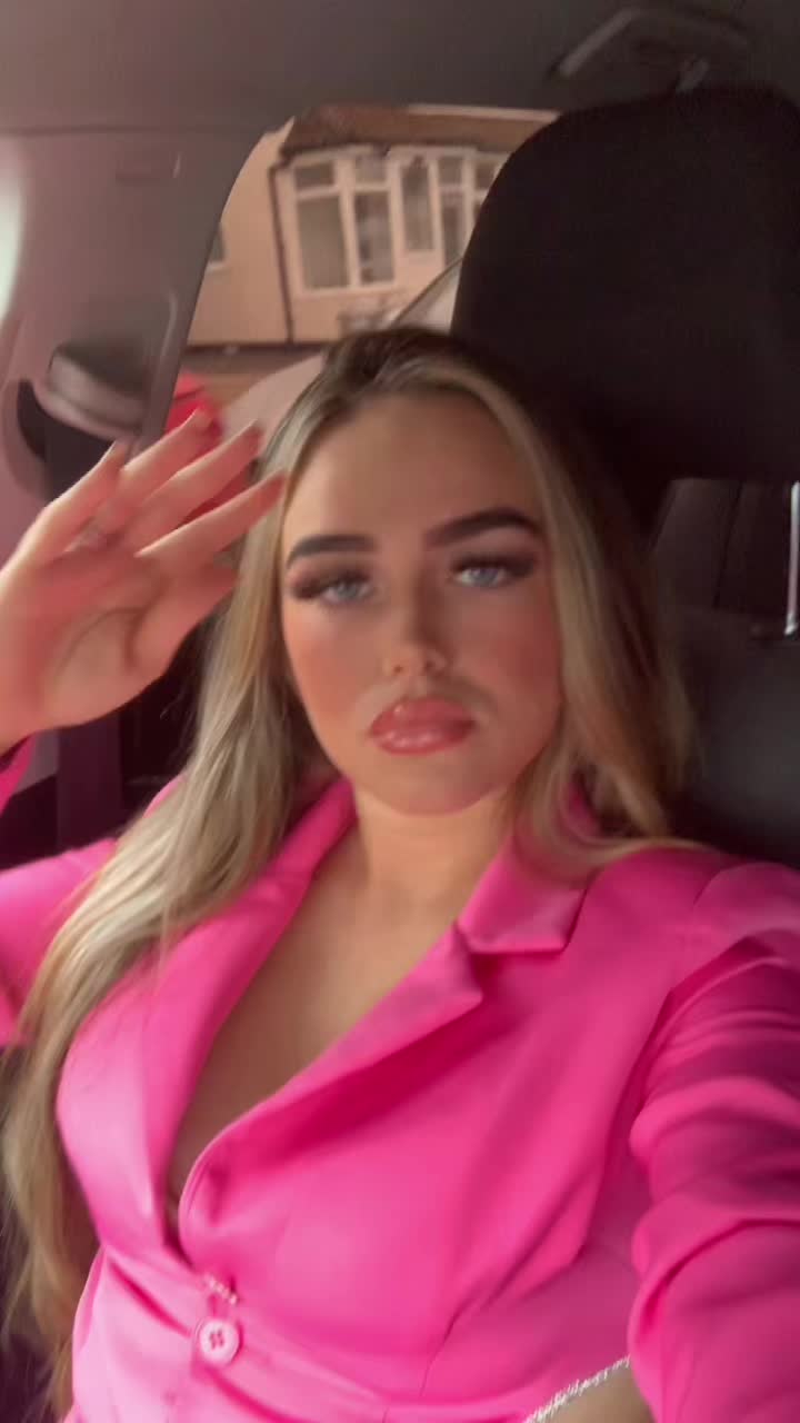 @Elliemaycawley1