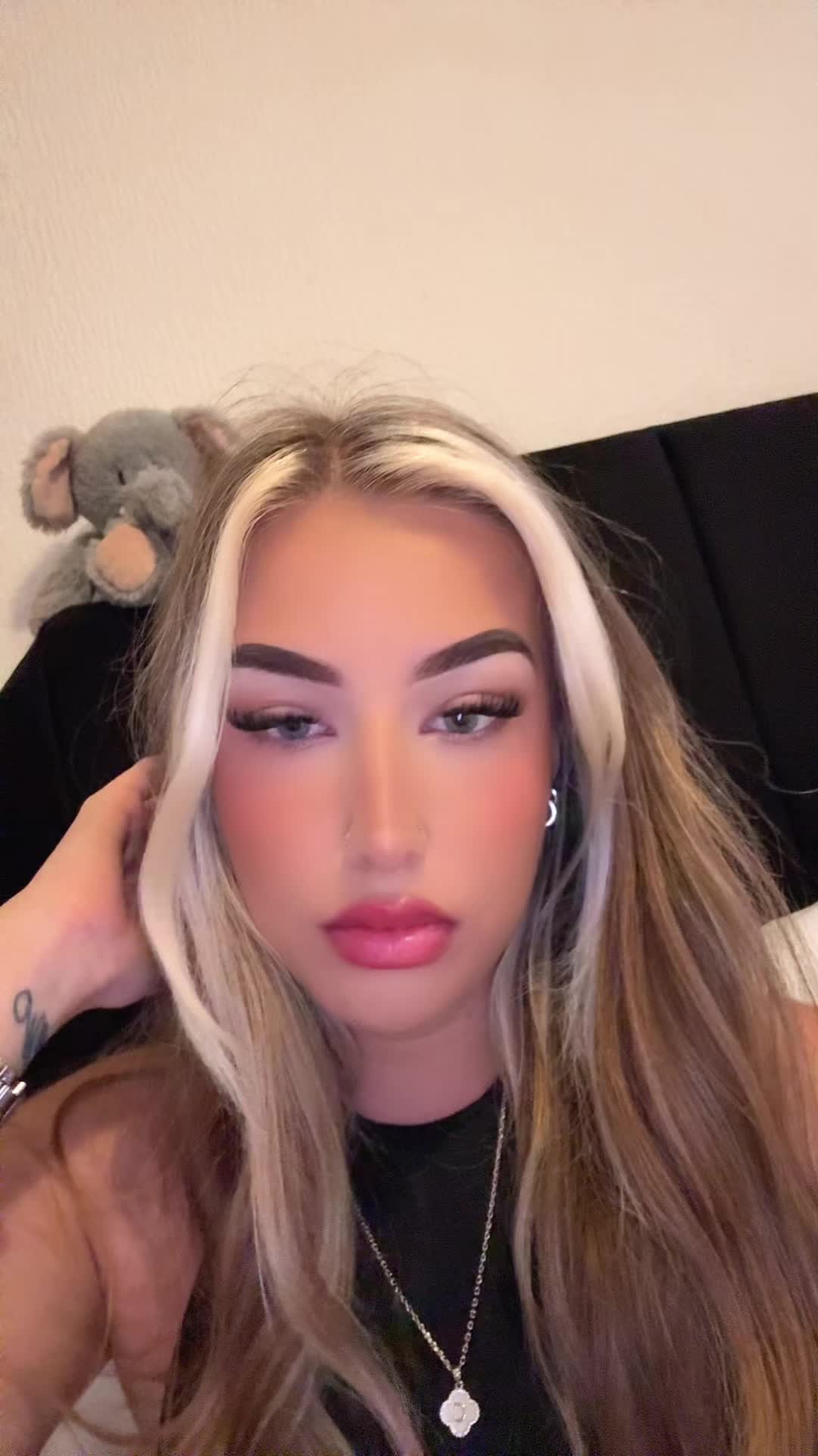 @courtneyjade_98