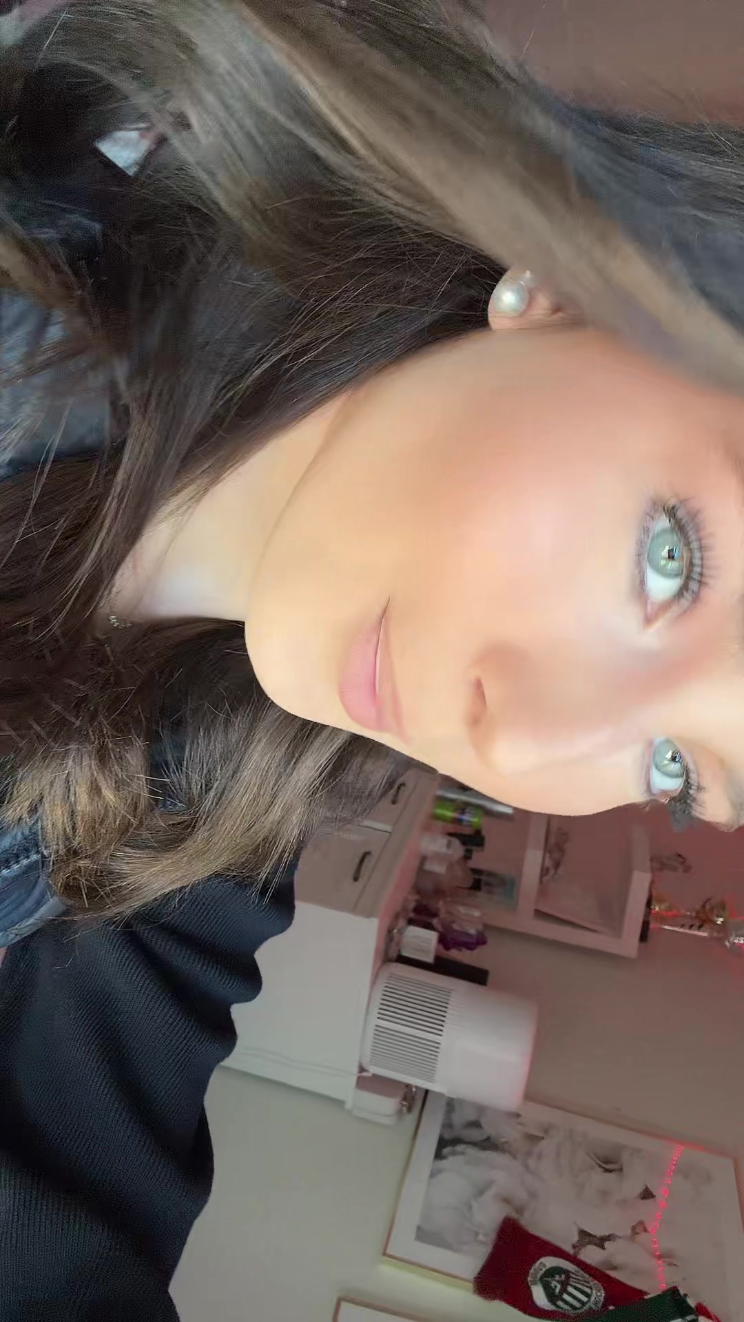 @𝐻𝒶𝒾𝓁𝑒𝓎𝓇𝑒𝒾𝓃𝒽𝑜𝓁𝒹