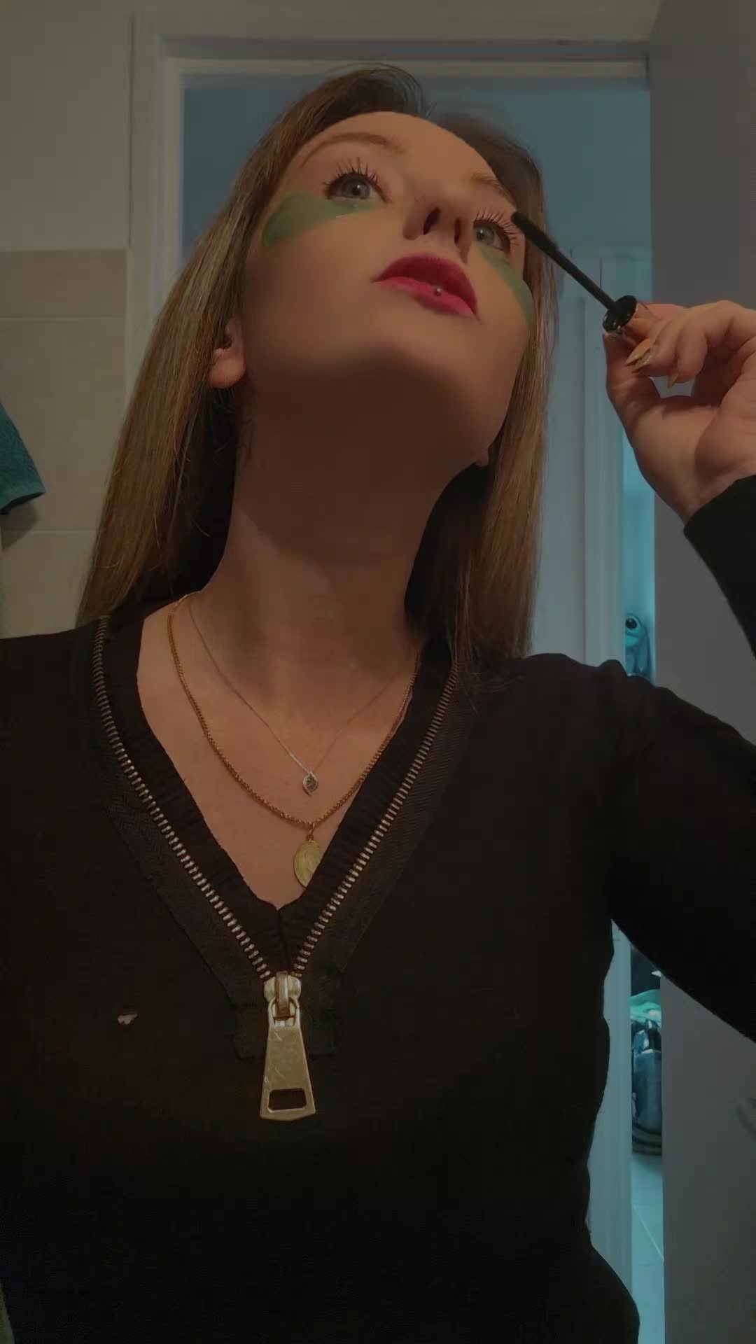 @Kaiiser H&eacute;l&egrave;ne