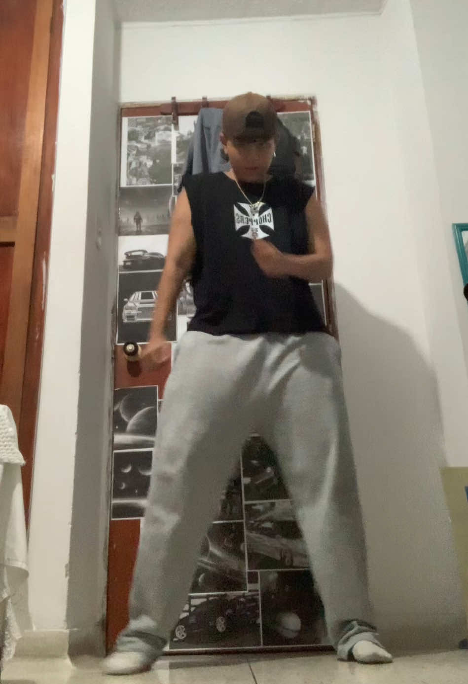 @whoistino