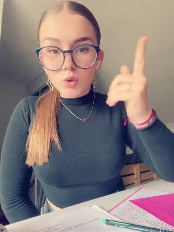 @🦋