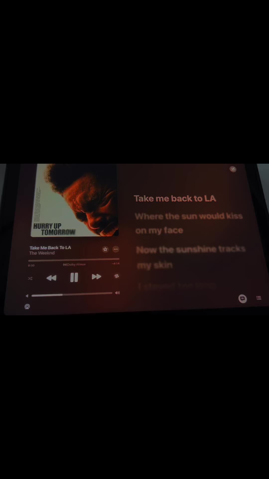 @🎧