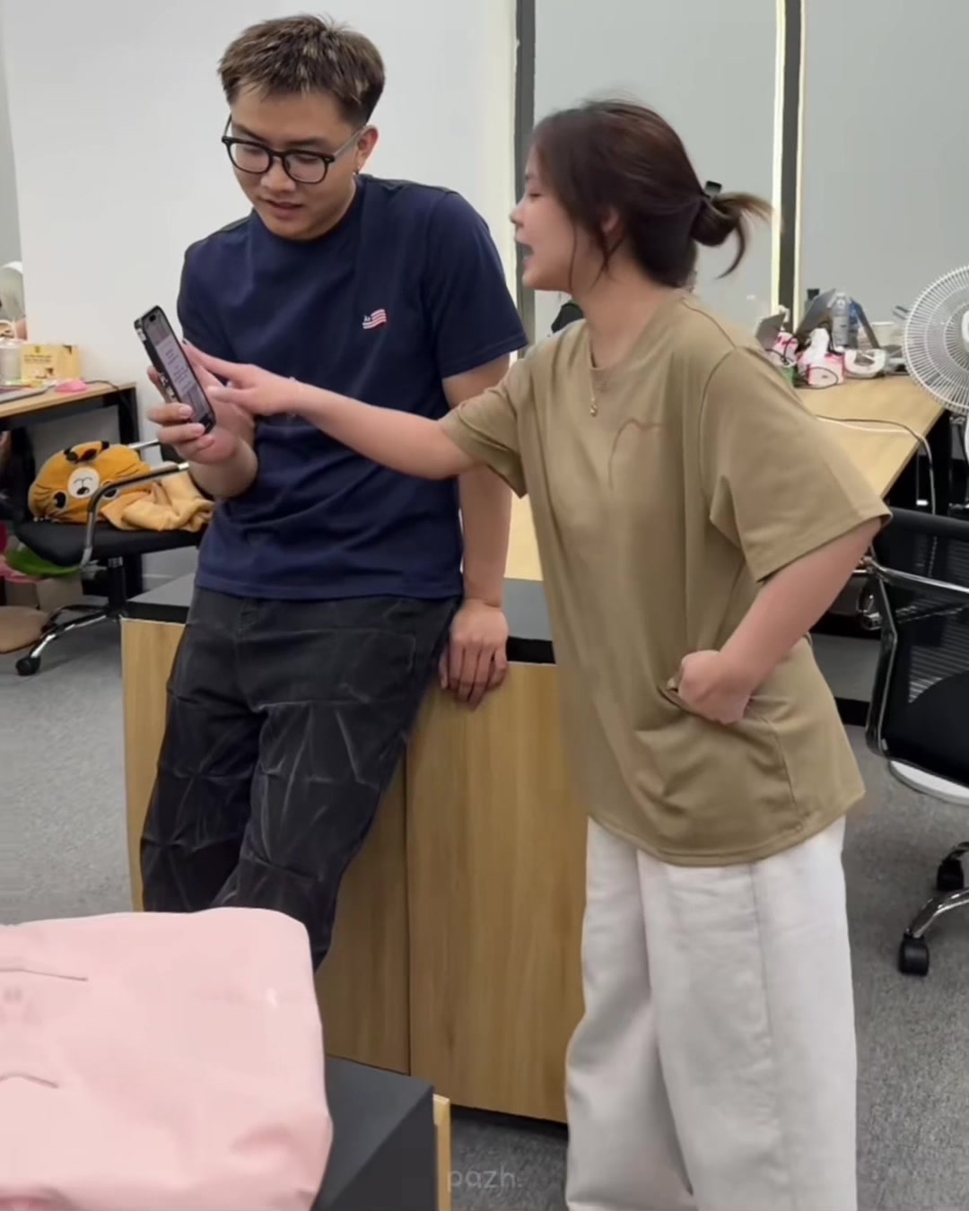 @pazh.