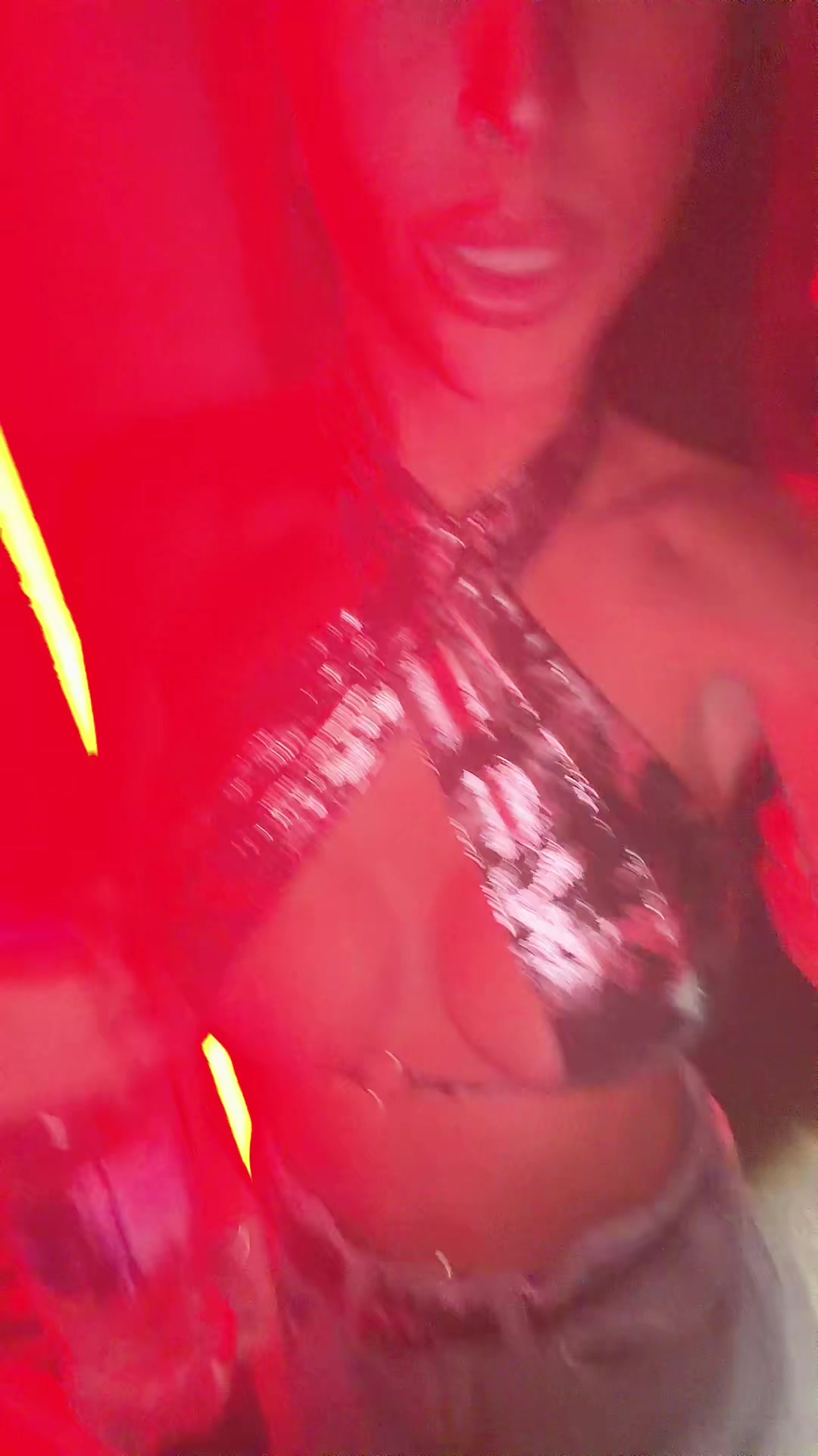 @nayiimtnez