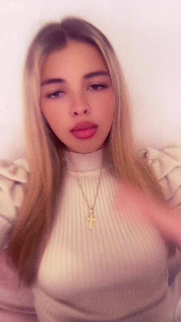 @𝐋𝐈𝐋𝐘👸⚜️✝️