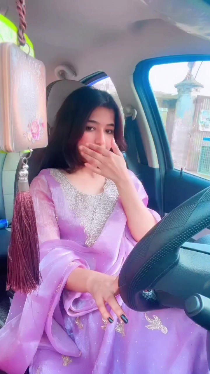 @zainab khan