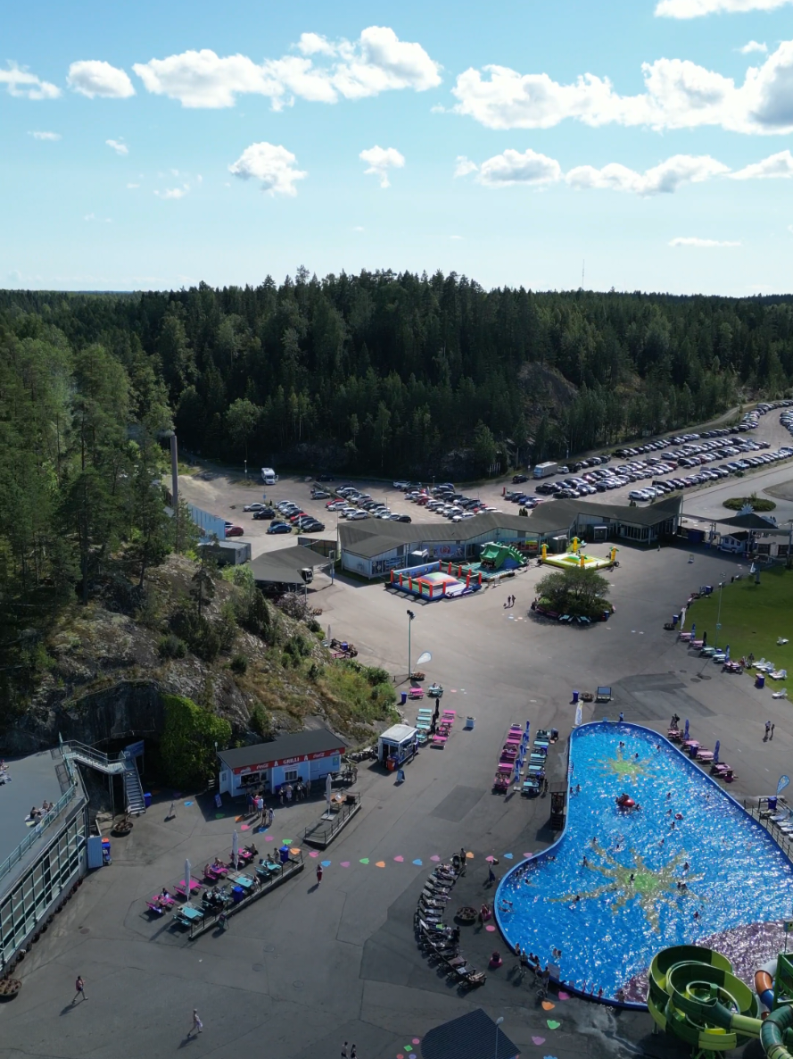 @Serena Water Park & Ski Resort