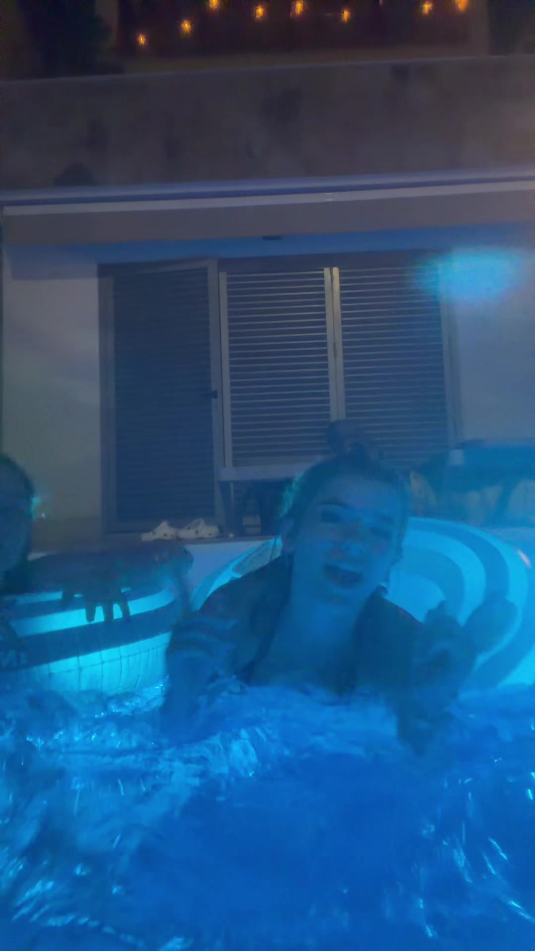 @serenandolivia