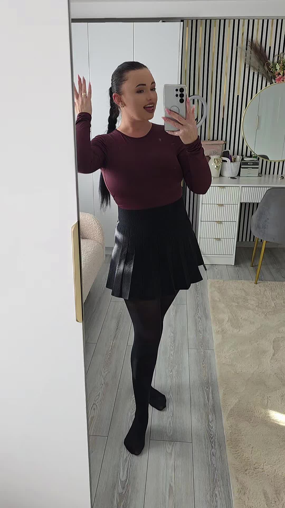@Adina93