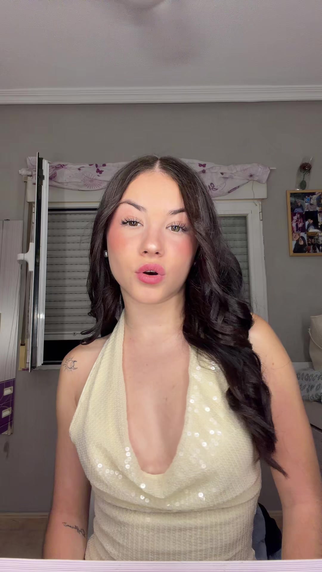 @𝐂𝐥𝐚𝐮𝐝𝐢𝐚