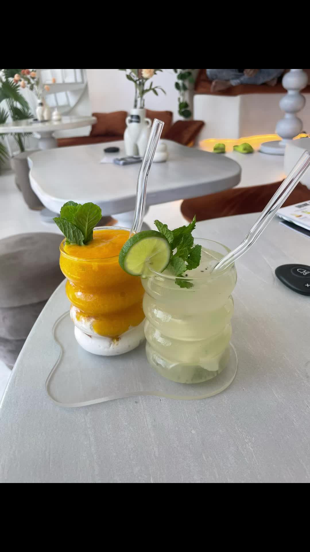 @TravelwithAmsa