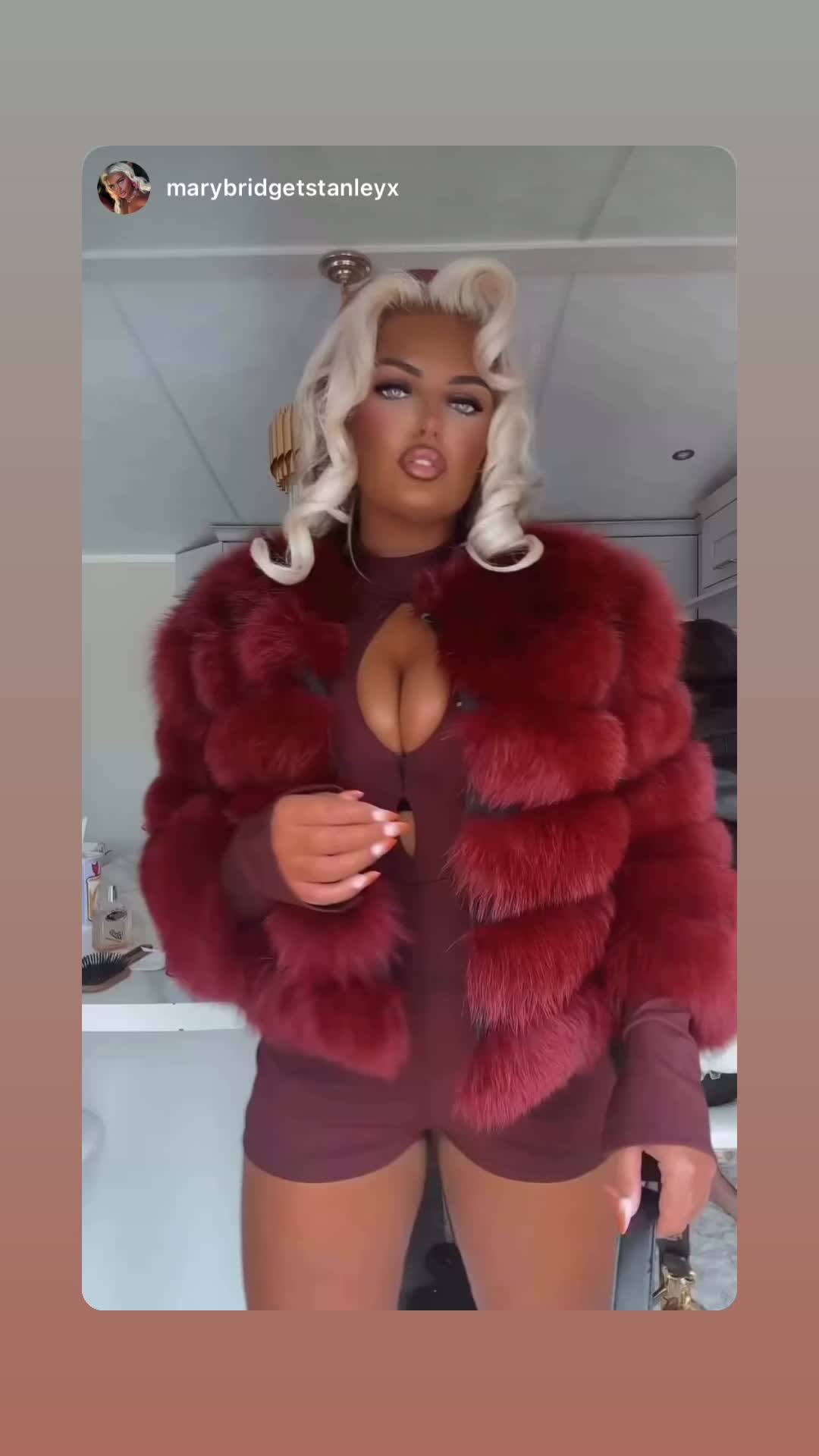 @Mimi ‘N Mink