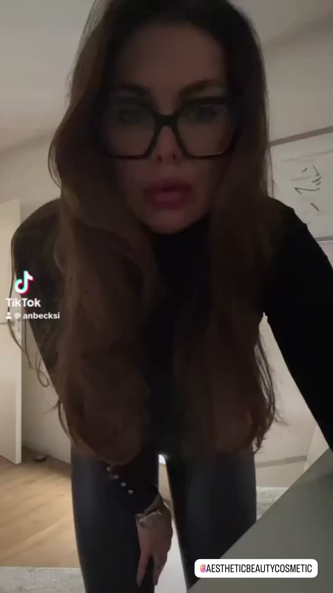 @abecksi