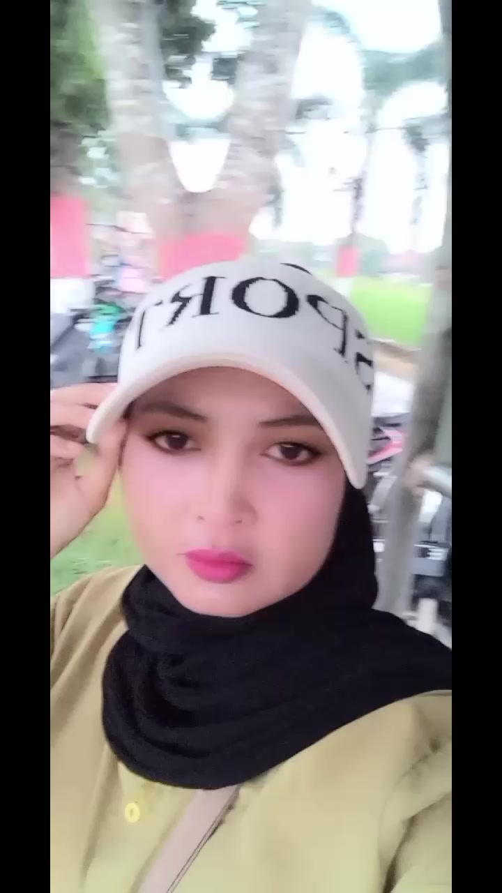 @erniya21