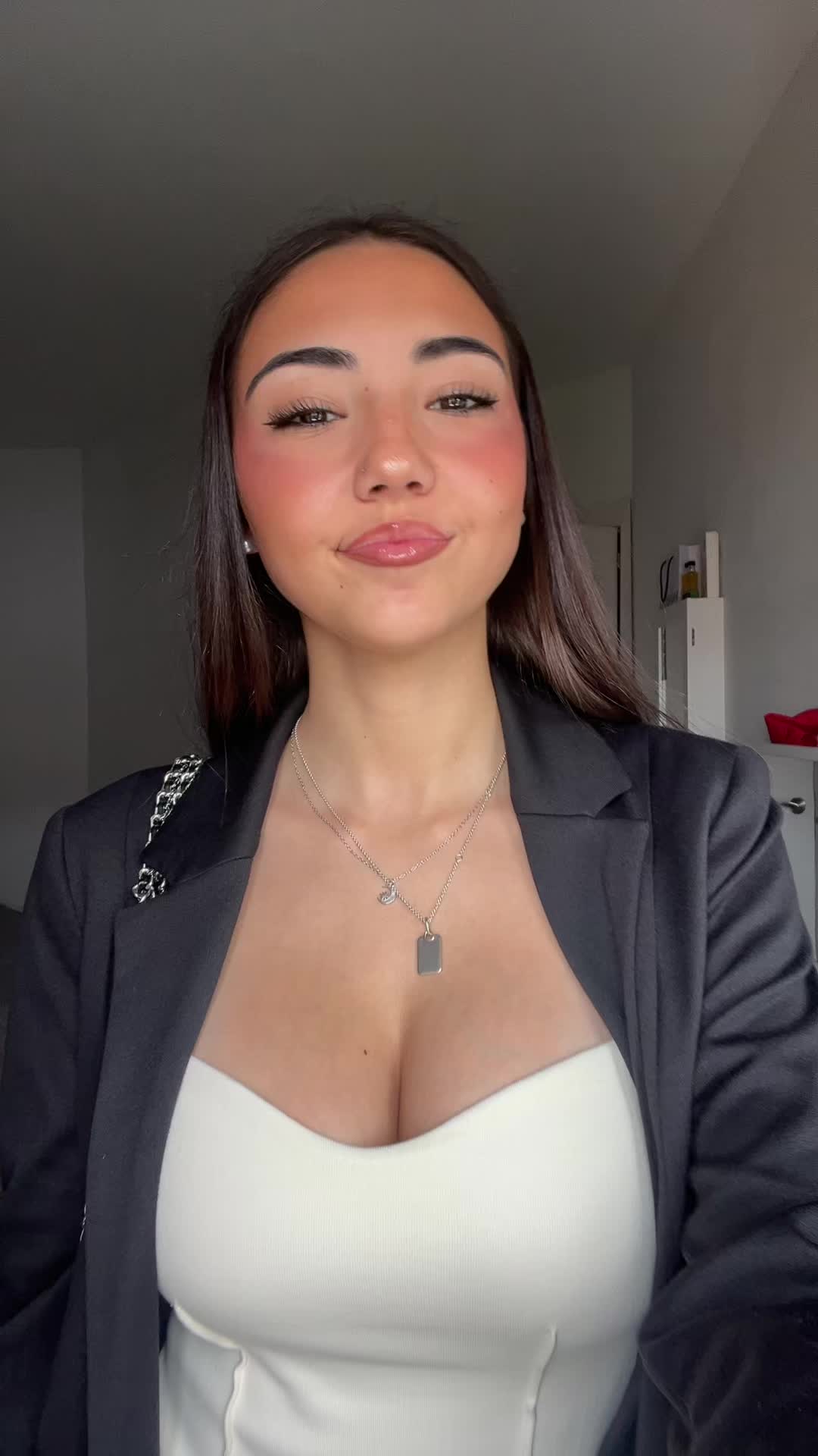 @nuriiaa