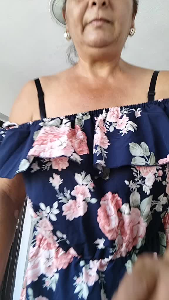 @Elena Codreanu700