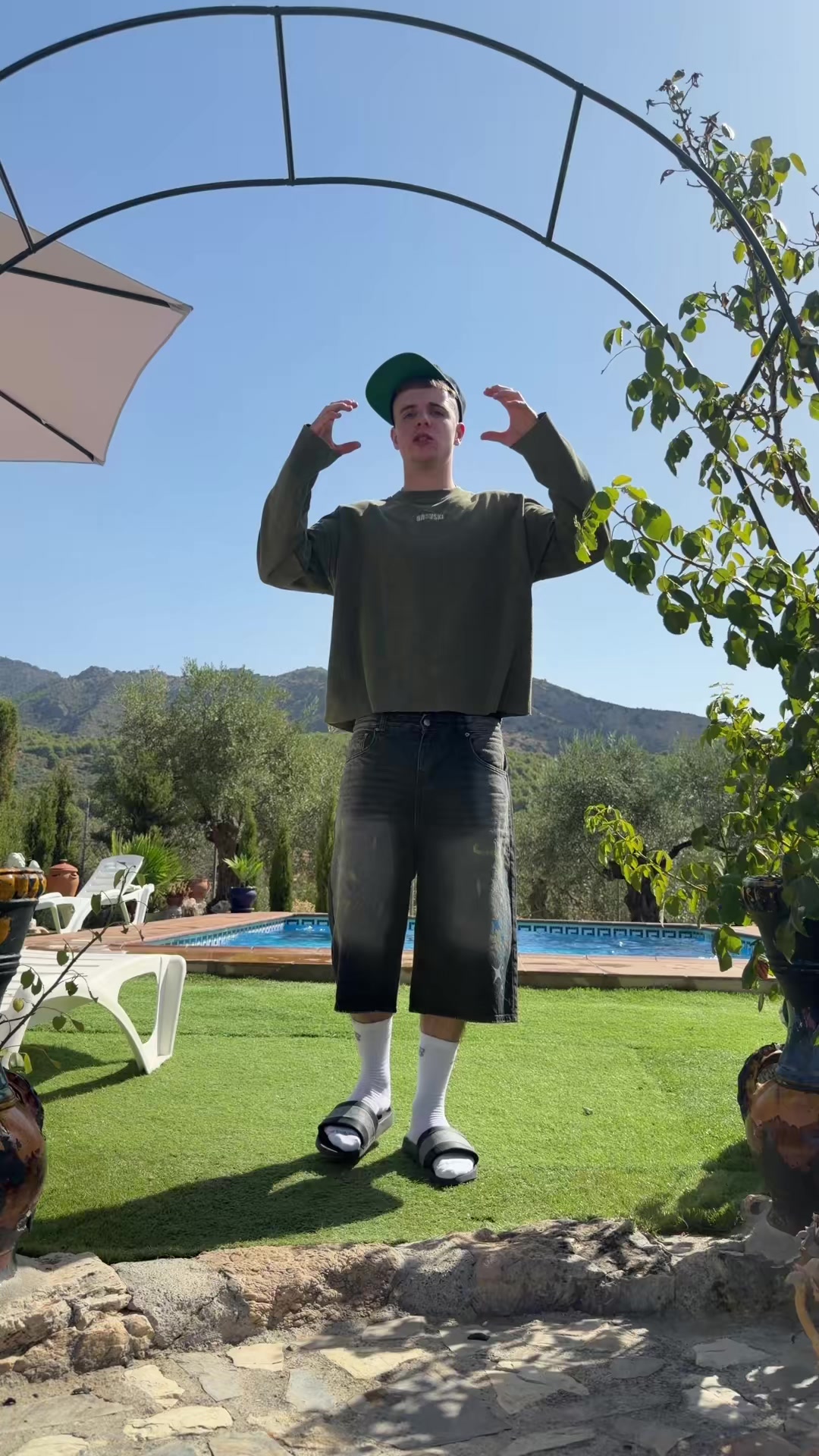 @Den