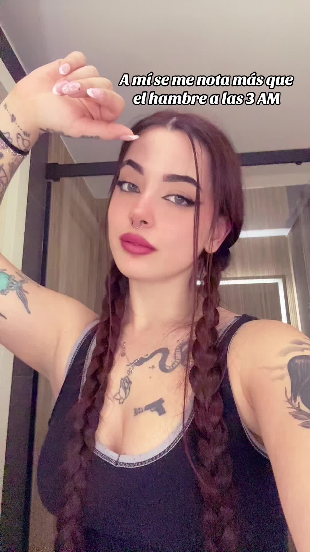 @Sarita🕷️