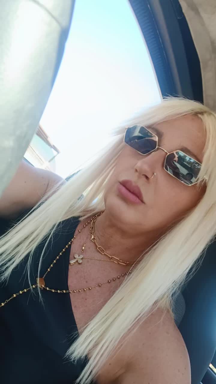 @teresazarrella