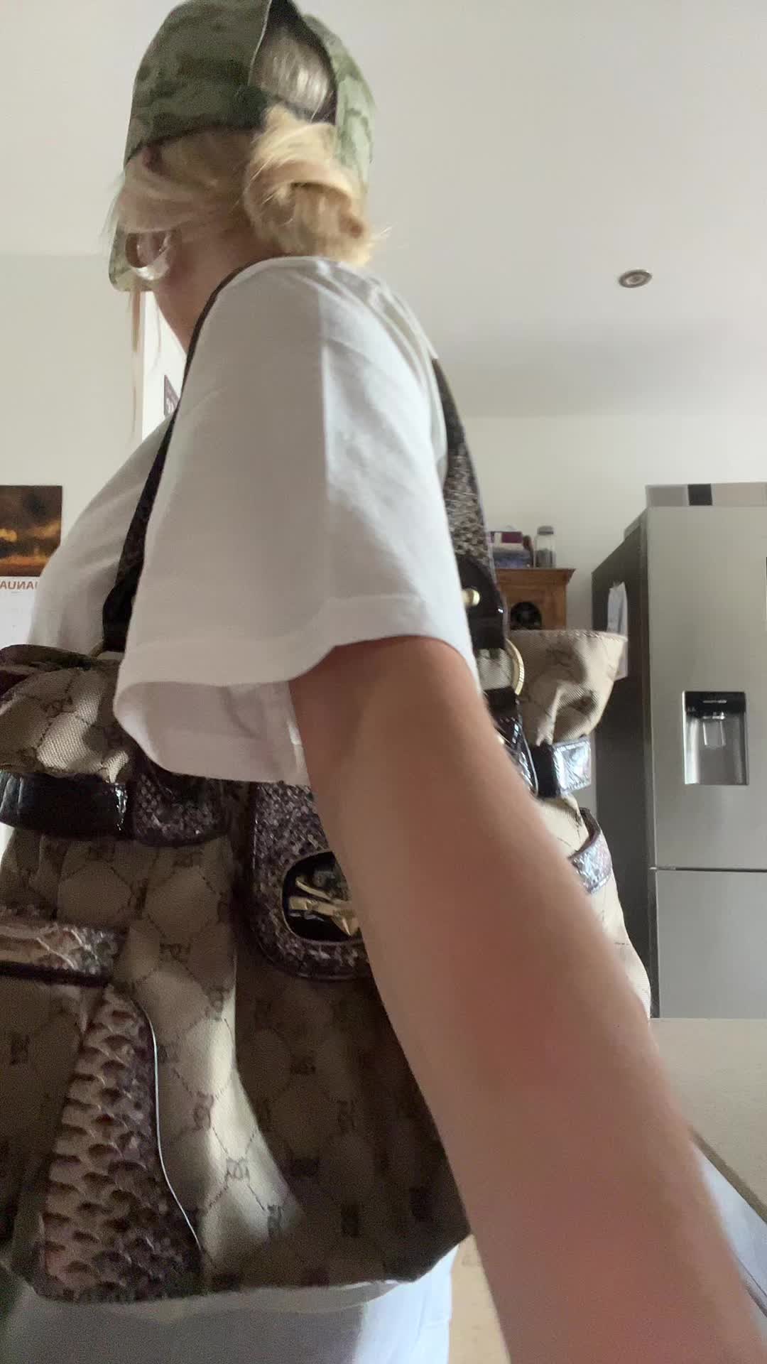 @Z