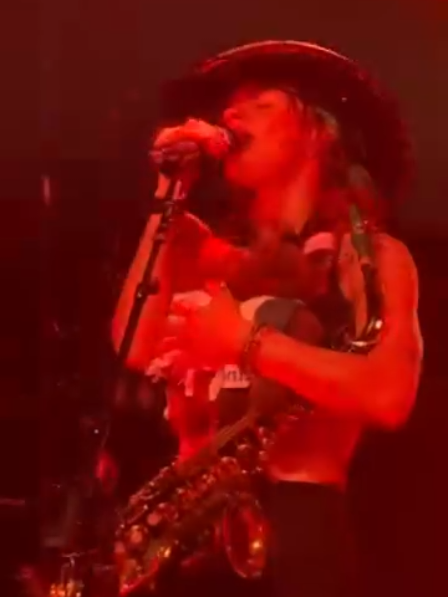 @Queen