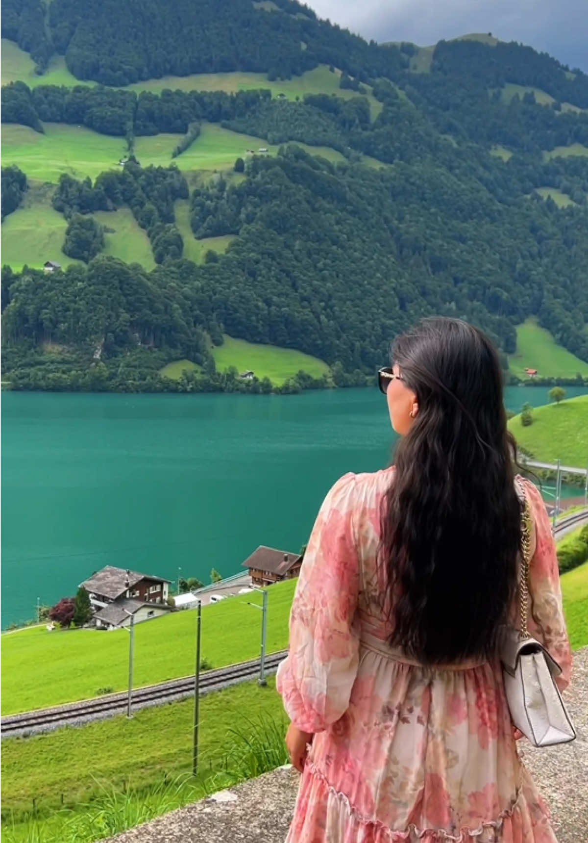 @S_hassani🦋🇨🇭