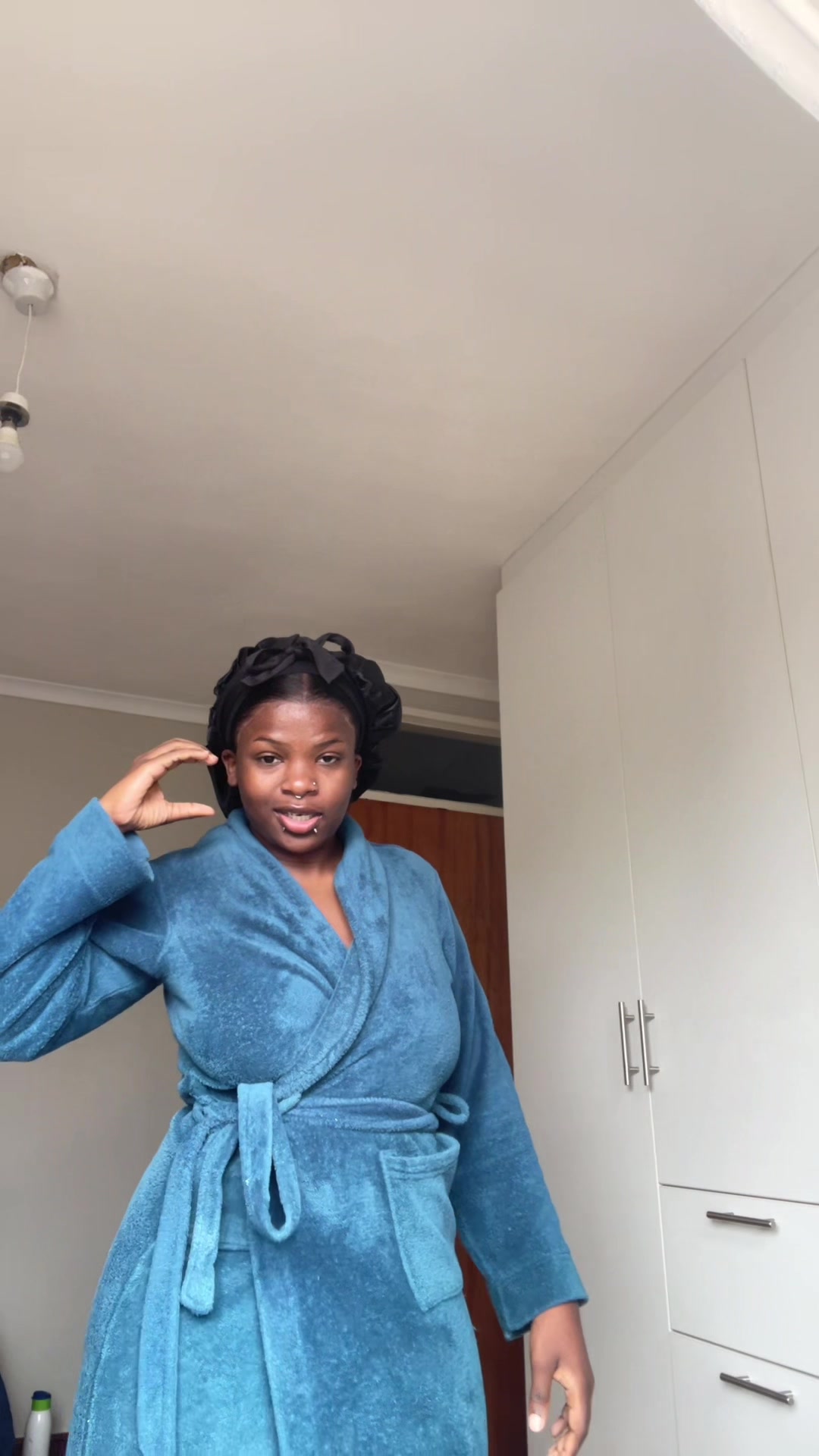 @Tshidi
