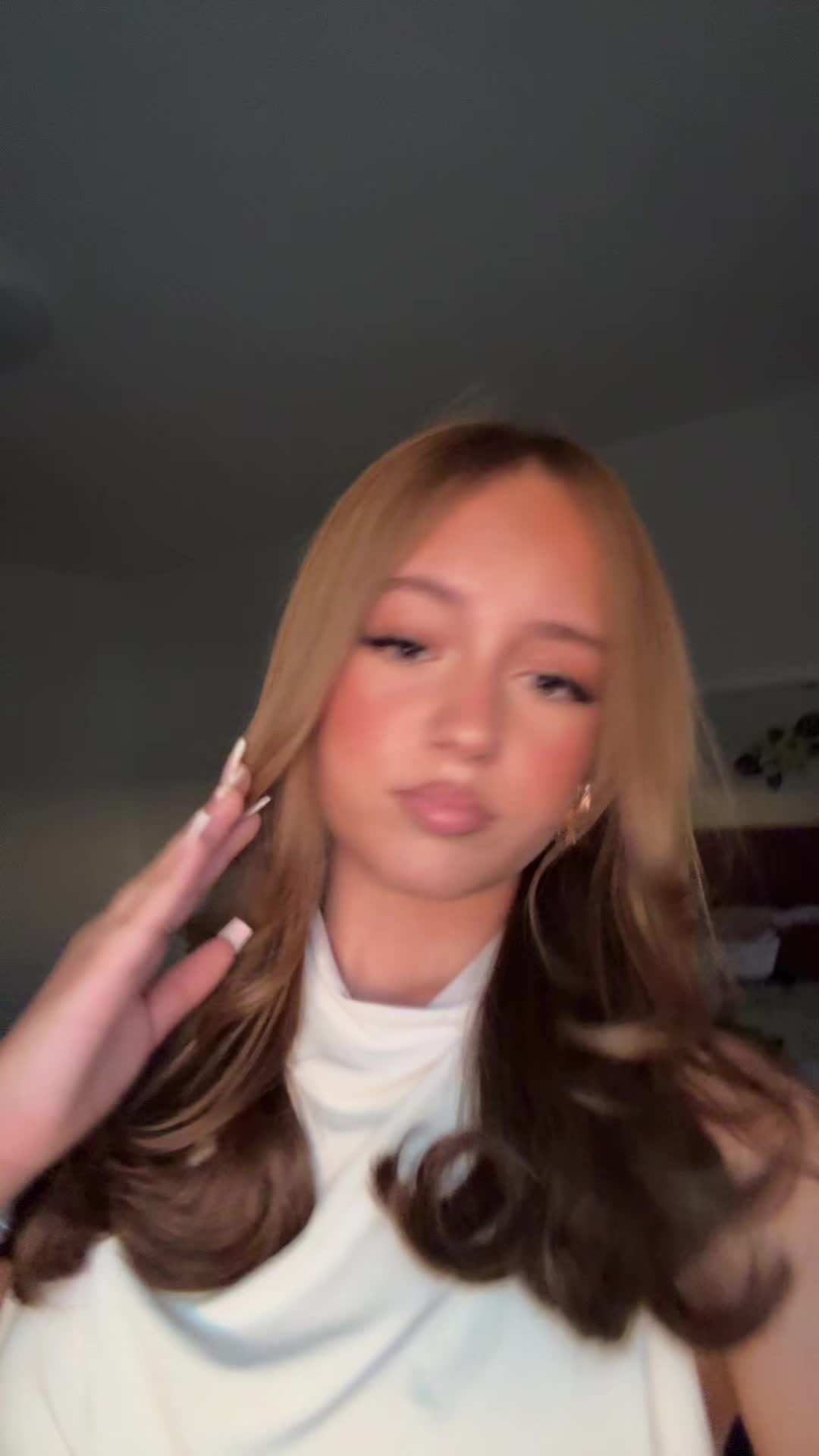 @𑣲𝐃