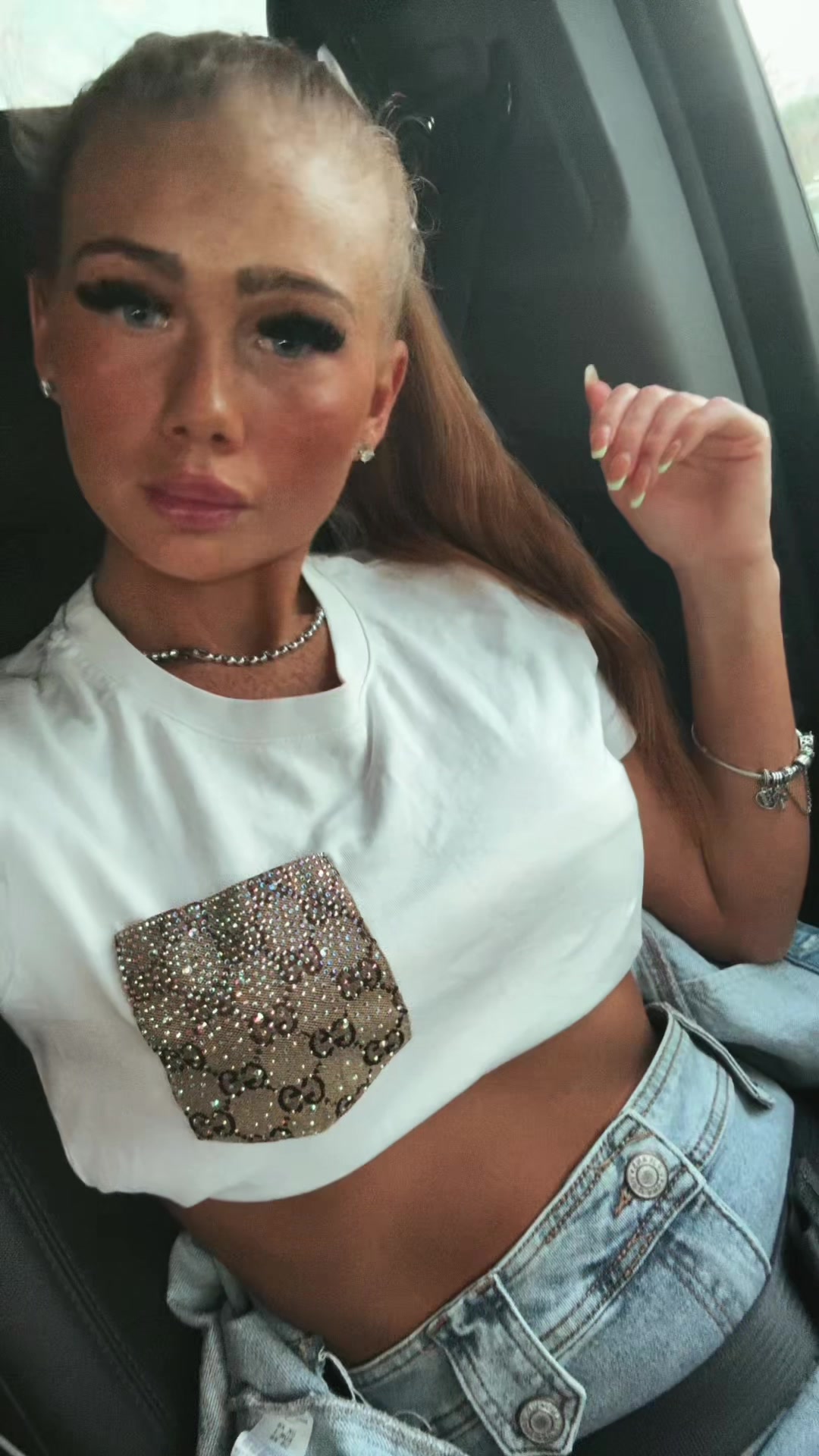 @helenquinn_x