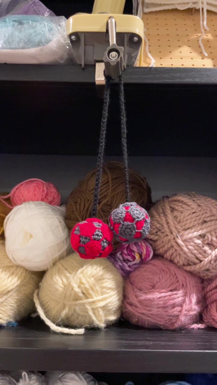 @Crown Crochet