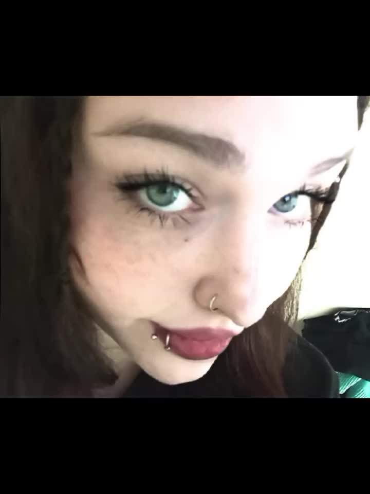 @&bull;✞S̵̒͝Ꮧ𝔅Ɽ&image;✞&bull;🧟&zwj;♀️🏹♑