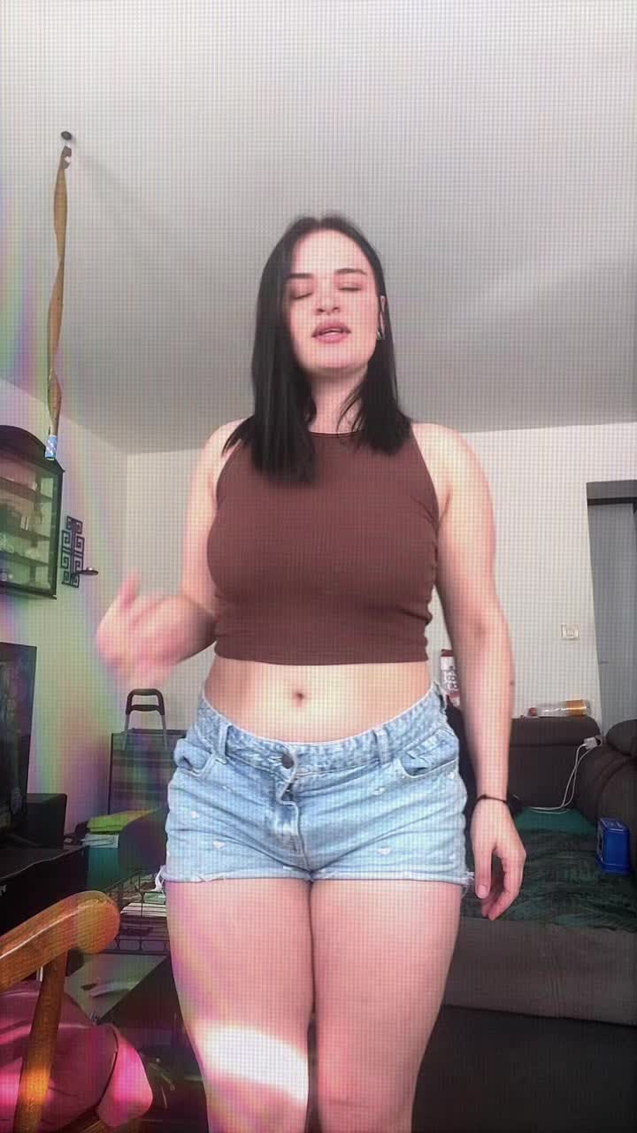 @Alli 🖤
