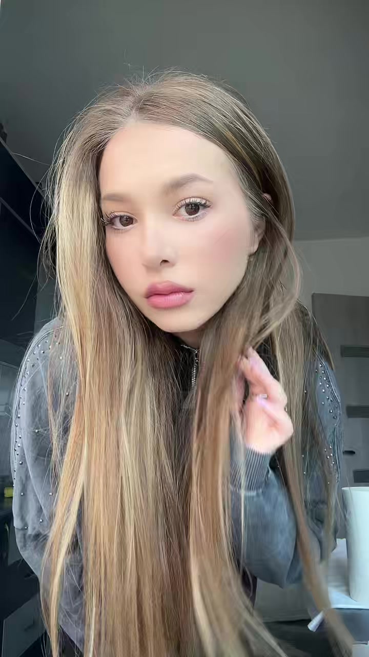 @Larya