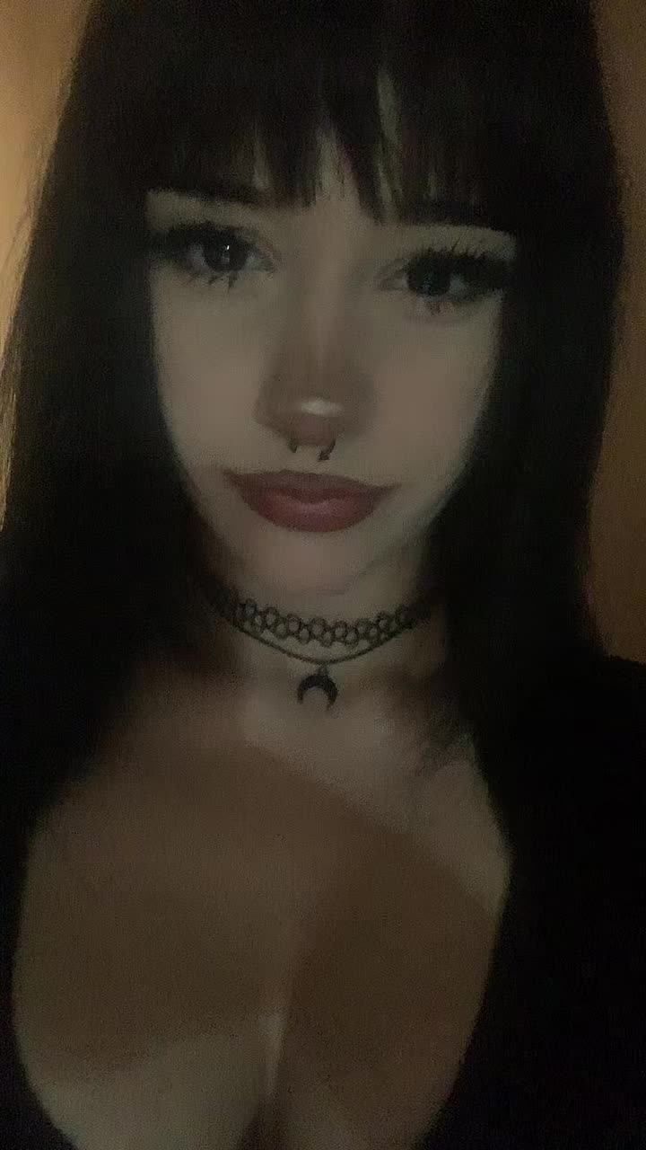 @naomi🪽