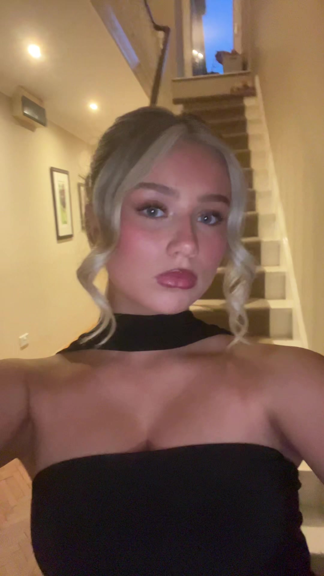 @victoriacromie_