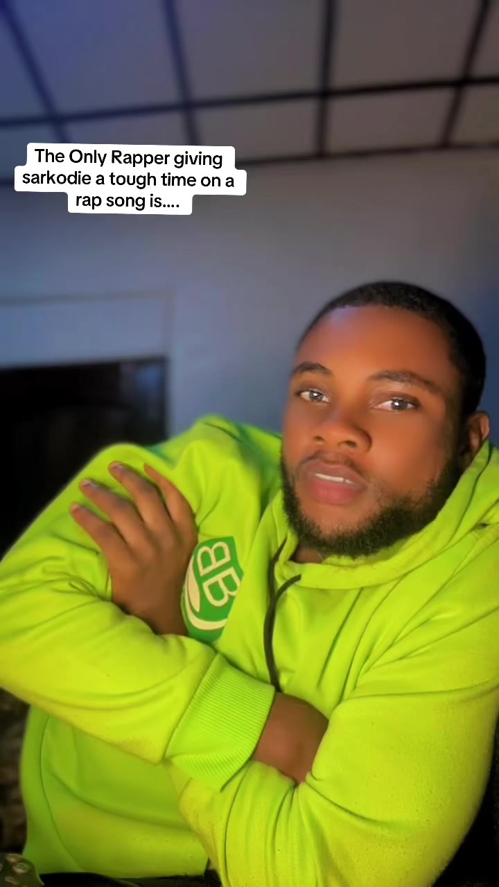@THE GREEN HOODIE GUY ๐๐