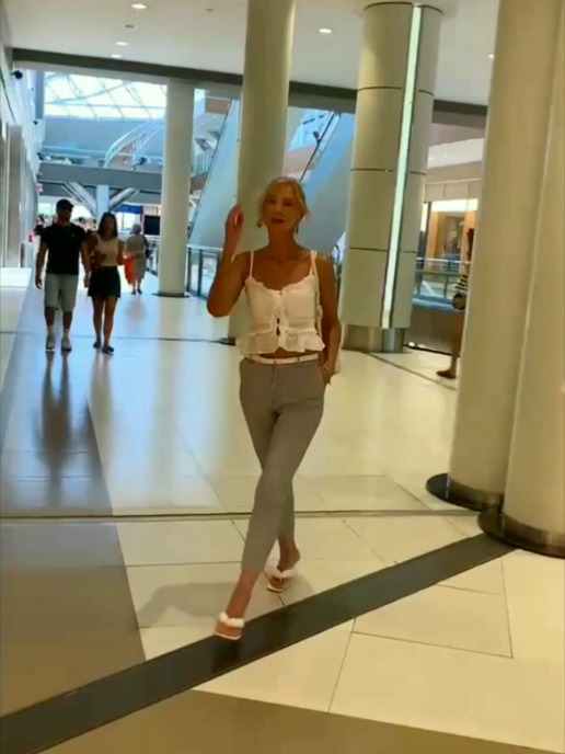 @sempre bella