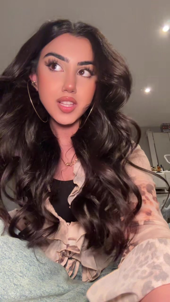 @arooj