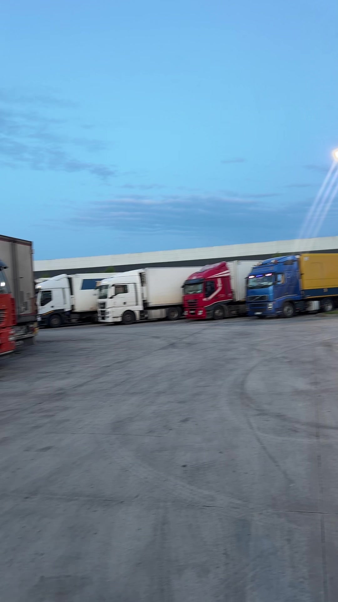 @Andorrr