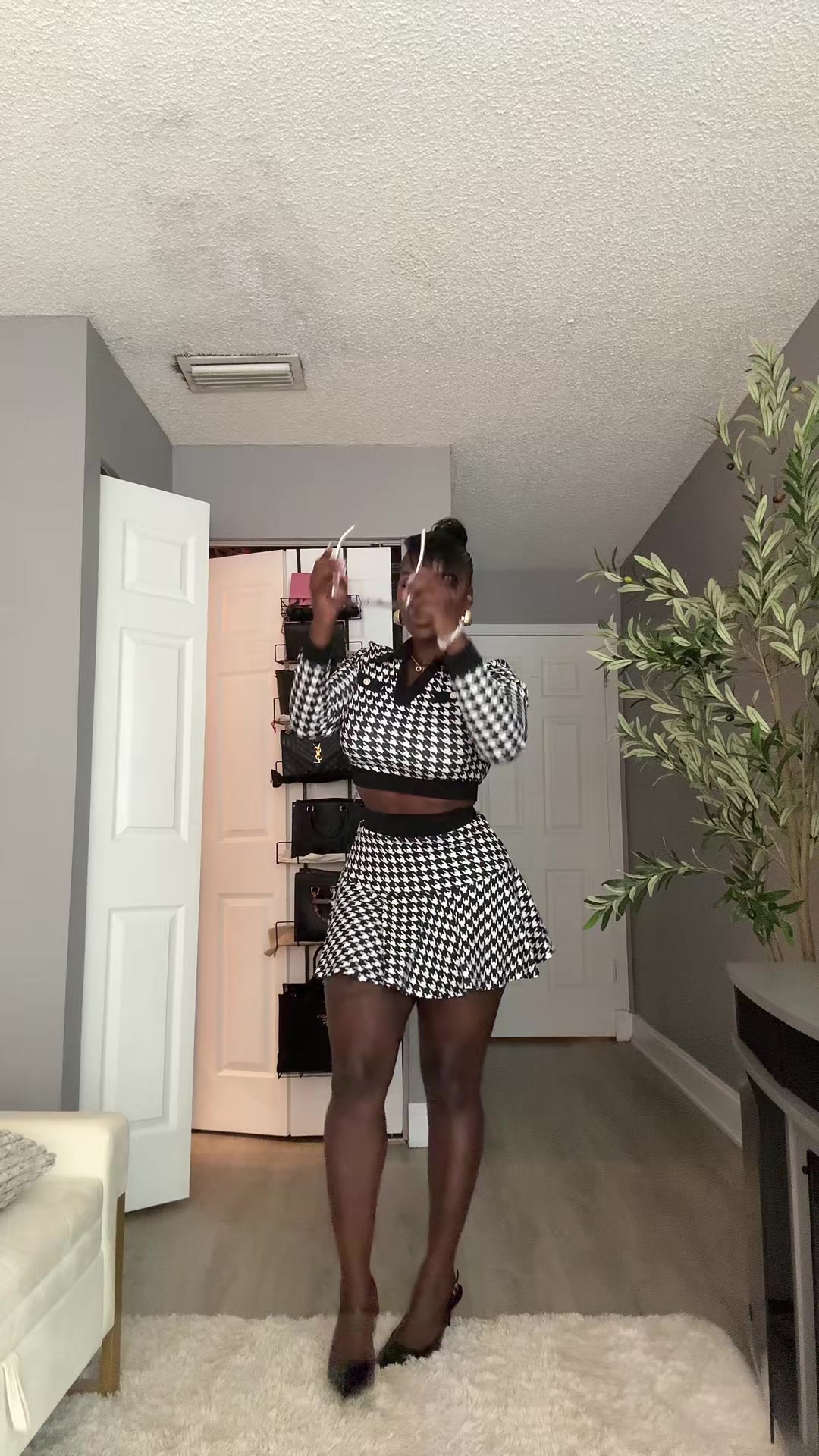 @Thedecidedwoman_