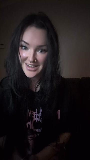 @Gothicpotato_