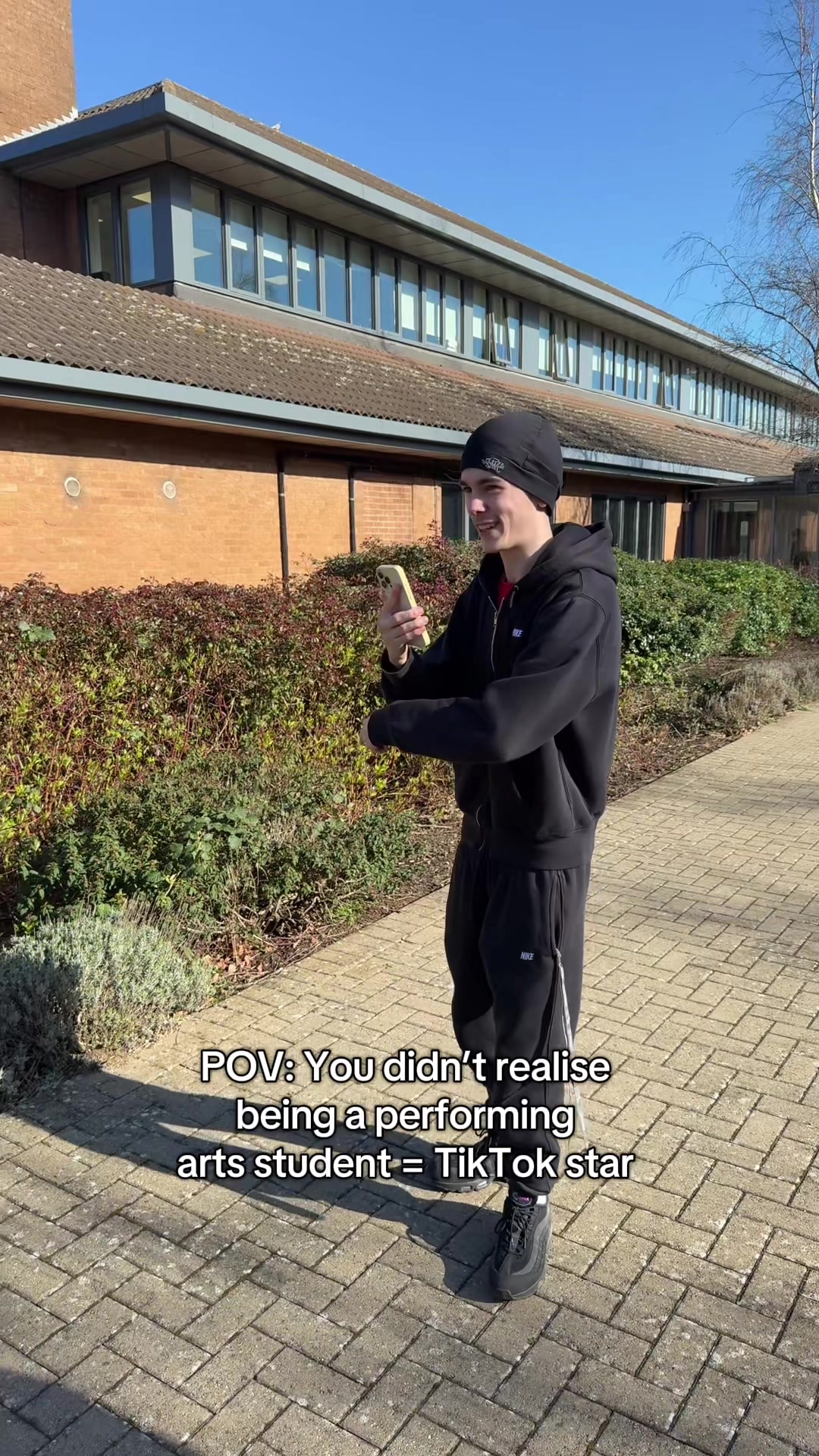 @Mkcollege
