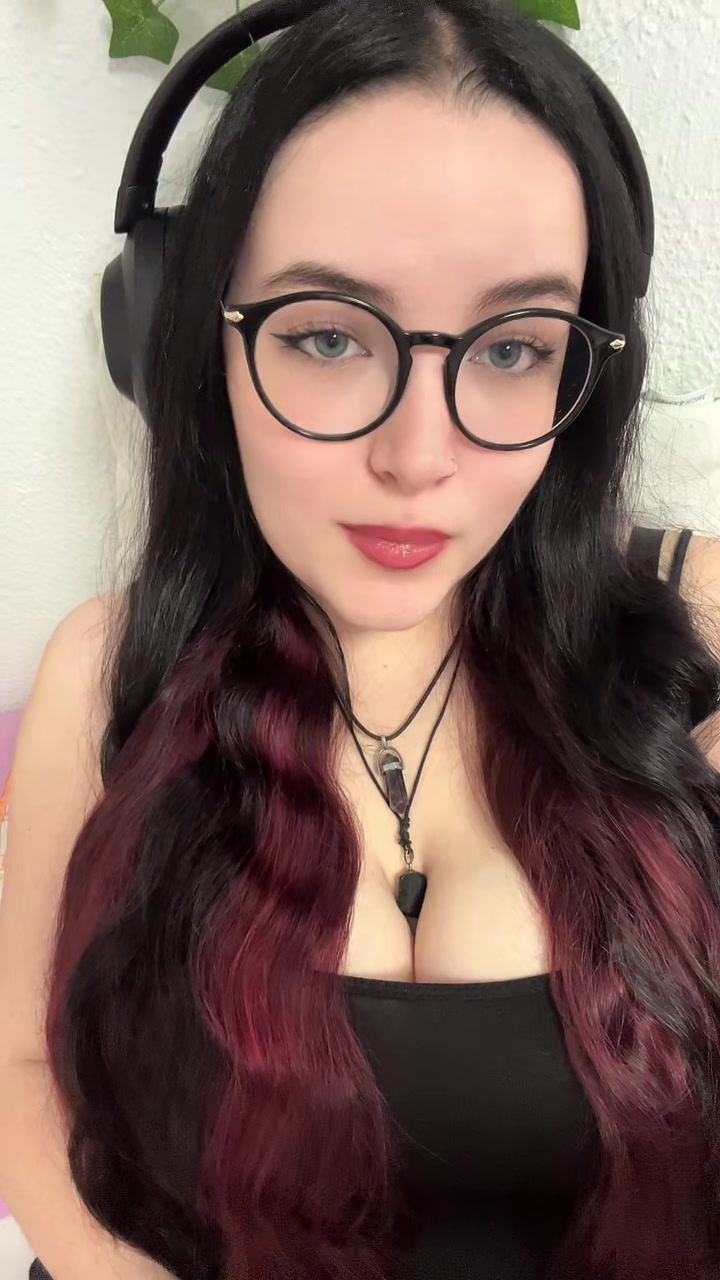 @🦋🐱