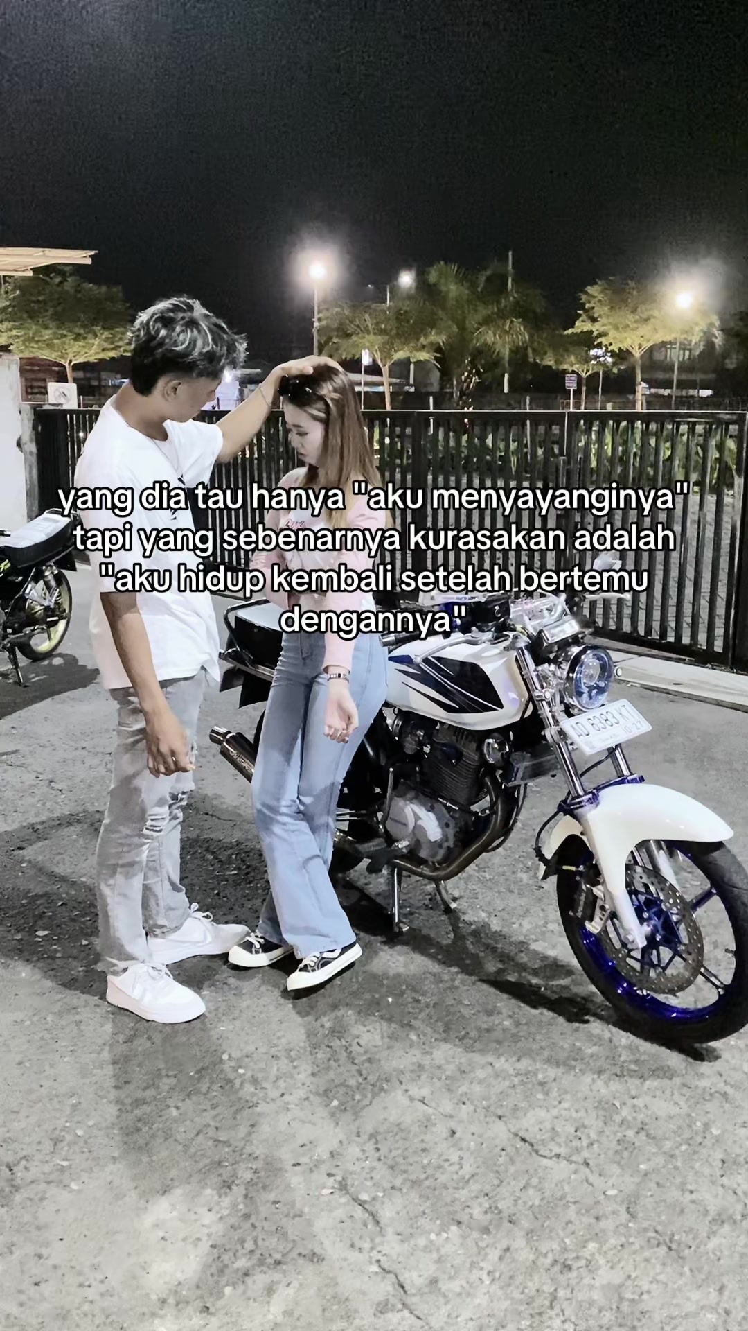 @niaacomell๐