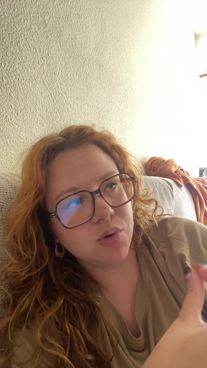 @María