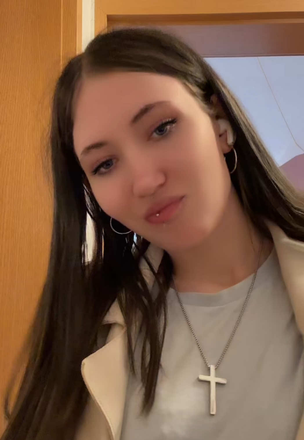 @️