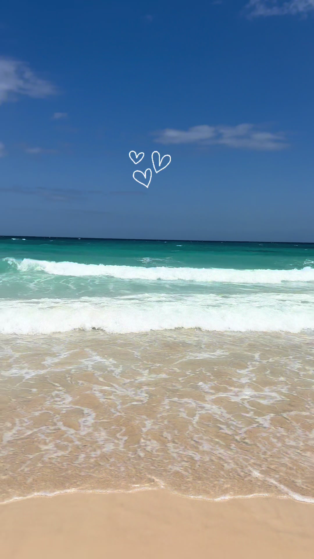 @Becki 🤍 loves to travel ✈️