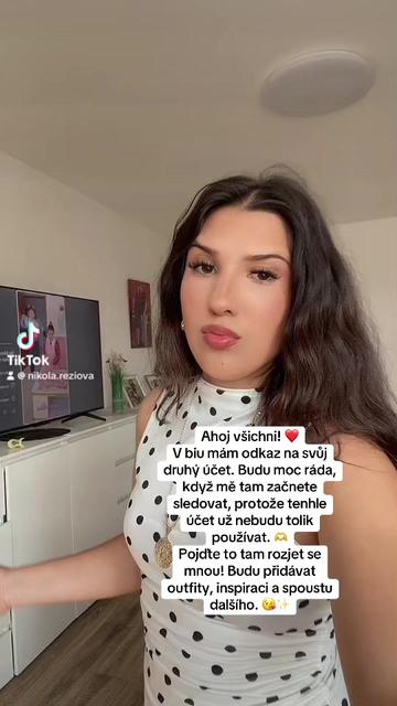 @Nikola Reziova_official_učet